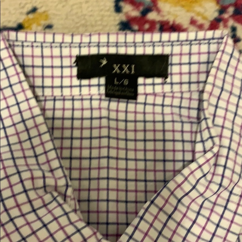 Button up shirt - Picture 2 of 2